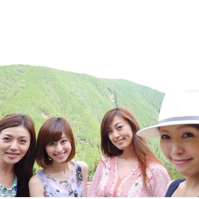 竹中一江さんのインスタグラム写真 - (竹中一江Instagram)「SATCメンバーで今日からプチ旅行♡  マイナスイオン最高✨  #奈良吉野 #夏の思い出 #自然 #緑 #マイナスイオン #旅行 #happy #satcyklk」8月5日 22時07分 - kazue0220