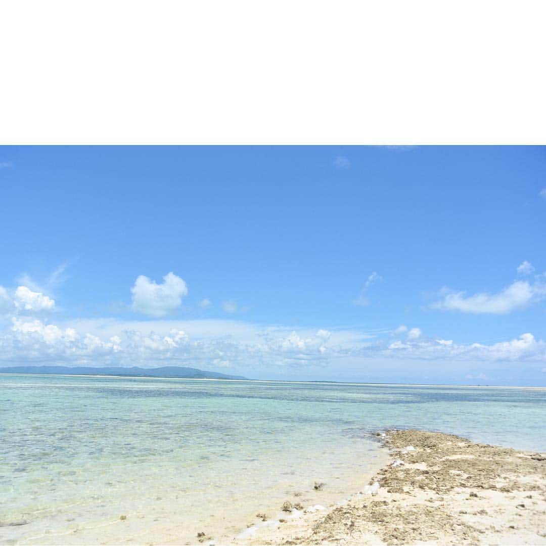 モトーラ世理奈さんのインスタグラム写真 - (モトーラ世理奈Instagram)「また戻りたいよ〜〜 #カイジ浜 #竹富島  #sea #sky #blue #beautiful #summer」8月7日 10時46分 - sereeeenam