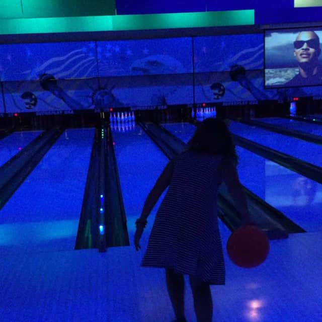 のインスタグラム：「@jlmorris89 first frame of the night! #strike 👊🏼」