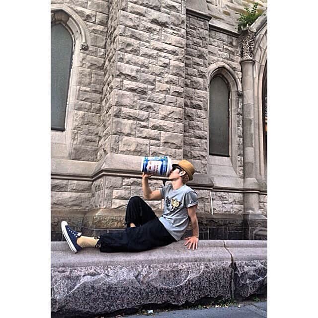 小林尊のインスタグラム：「Cup of joe. ☕️ コーヒー1杯  #NYcoffeecup #wearehappytoserveyou #ニューヨークコーヒーカップ」