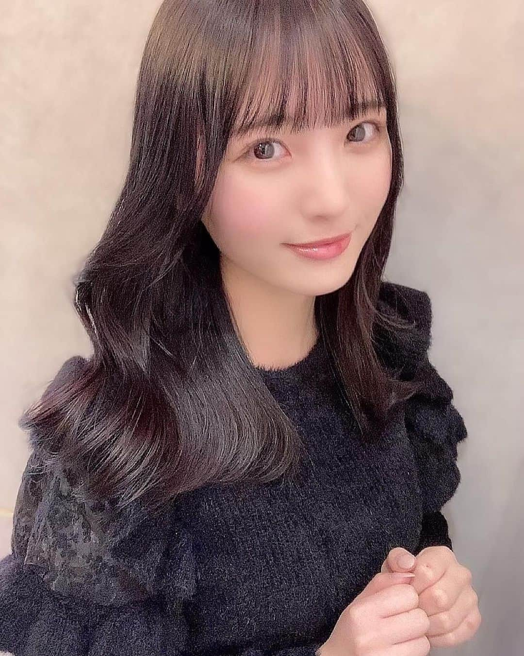 白石夢来さんのインスタグラム写真 - (白石夢来Instagram)「みてみて〜髪きれいにしてもらった〜🧸  . . . . . . . . . . .  #由良ゆら#japanesegirl #portrait」1月14日 12時49分 - yurayura_yuuura