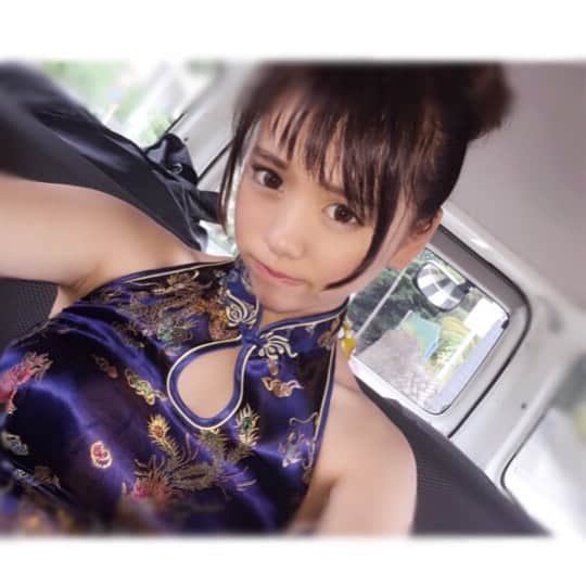 のインスタグラム：「早く前髪伸びないかな〜。」