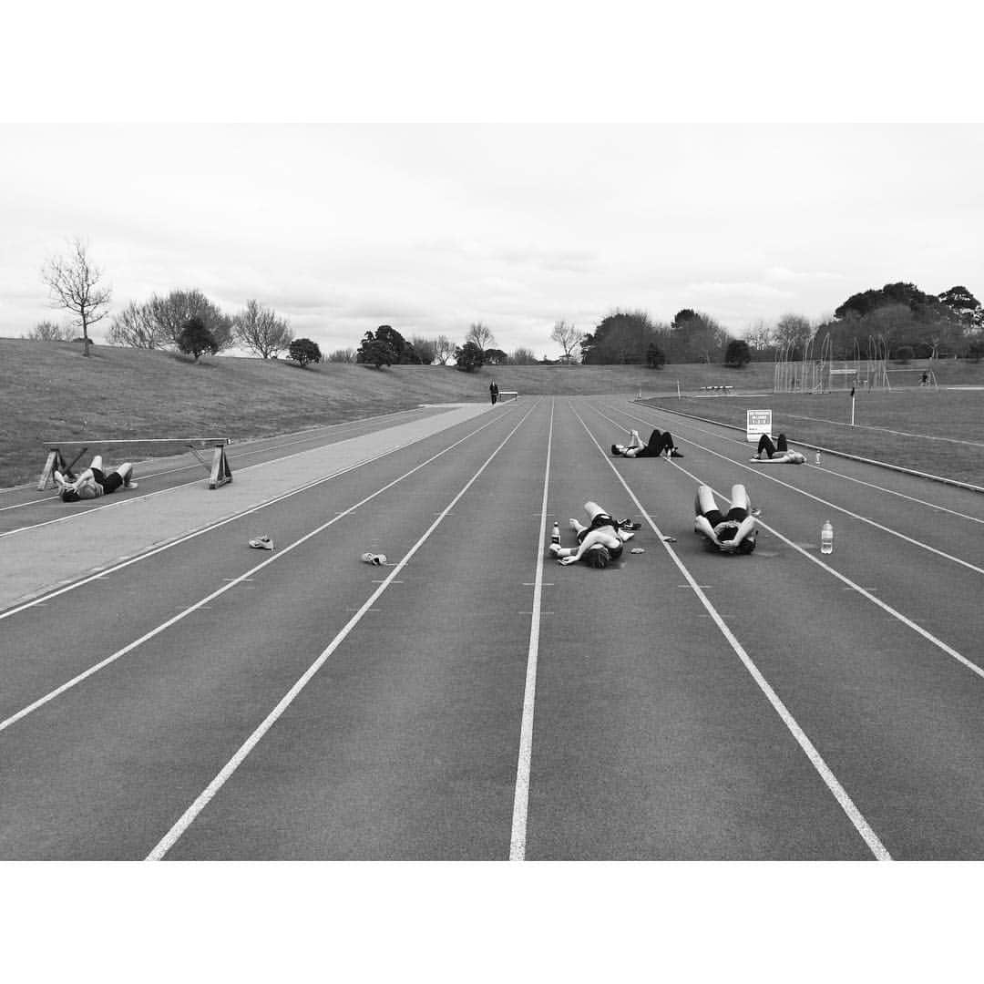 Zoe Ballantyneのインスタグラム：「Death by track. 💀 #teamhunter #lacticasfuck」