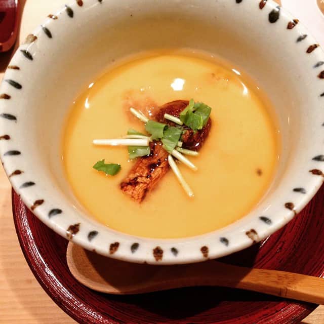 志摩有子さんのインスタグラム写真 - (志摩有子Instagram)「初ものの松茸入りの茶碗蒸しも頂いちゃいました。 #初もの #松茸 #贅沢 #大満足 #幸せ #75日寿命が伸びる」8月23日 21時09分 - ariko418