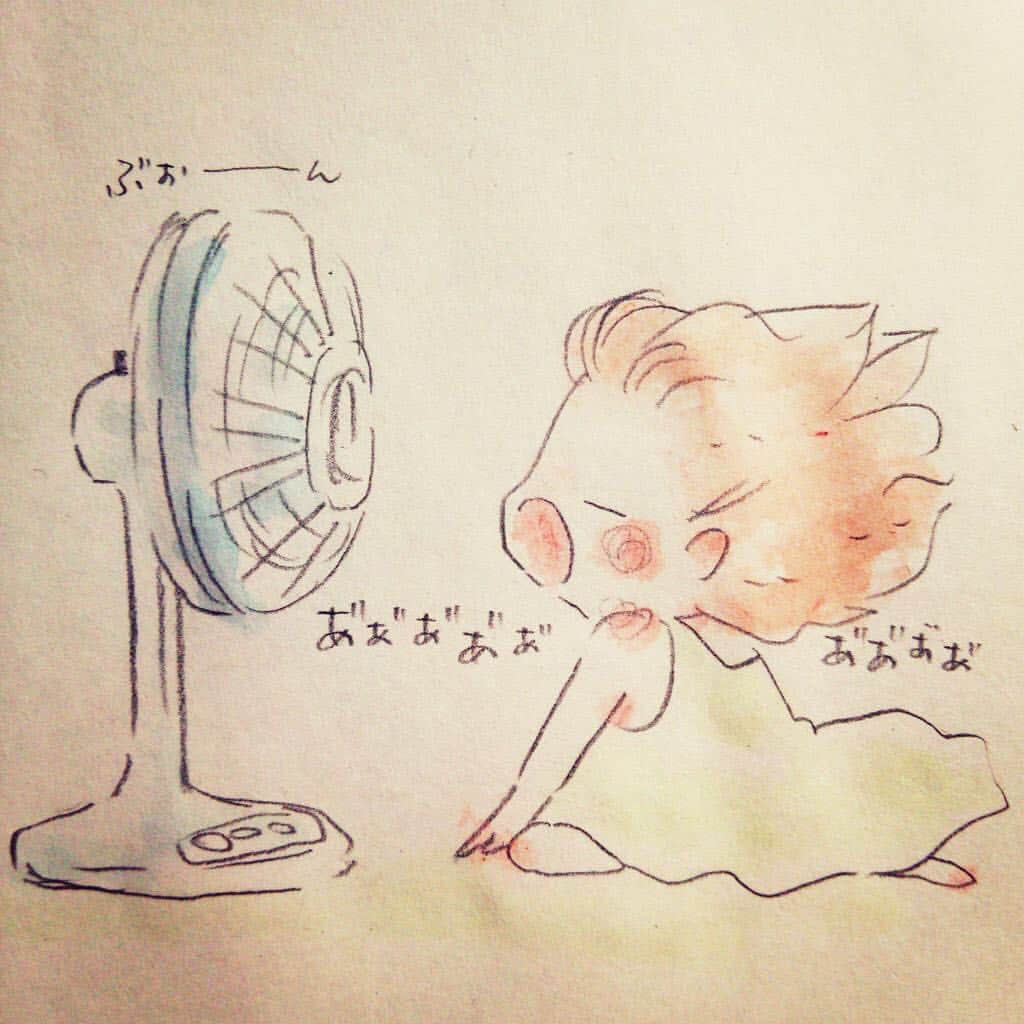 のインスタグラム：「なんだかとっても辛い 世の中はうまくいかないものですな〜 複雑な気持ちでいっぱい すごく泣きそうだ〜 世の中みんなが幸せになれればいいのにね すごく悲しい どうすることもできないんだよね私には」