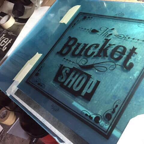 ベイビーシャンブルズのインスタグラム：「The Bucket Shop opens TOMORROW at midday, next to the Dublin Castle in Camden, London.  Final preparations are well under way. Who is excited? Will you be paying us a visit?  A reminder, all goods on sale in the shop are also available at www.albionrooms.com in case ya can't make it.  x」