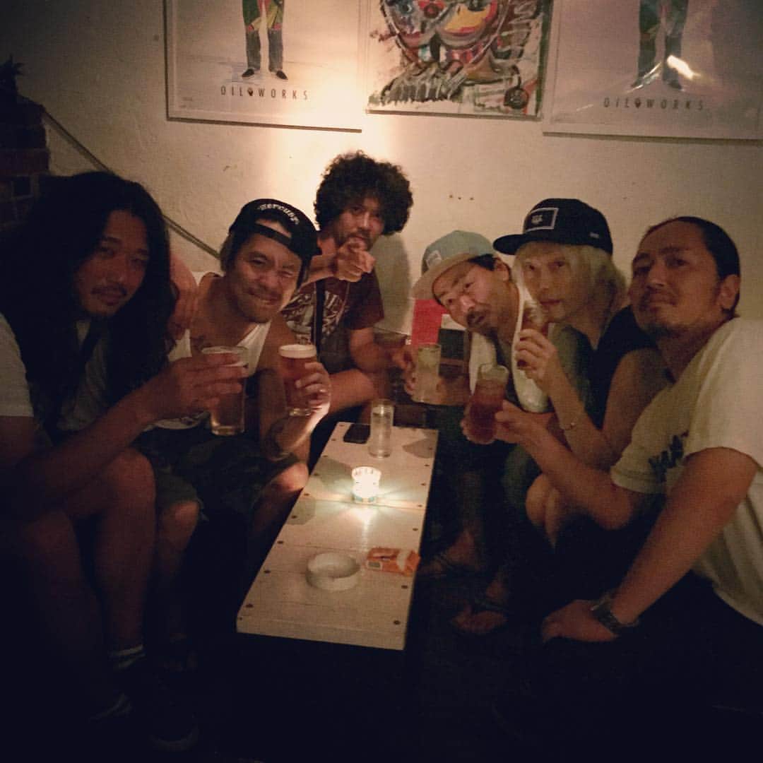 こーいちのインスタグラム：「スカジャンありがとうございました。 とりあえずひたすら最高の1日でした。 また来年も呼んでもらえるように精進します。 ほな長崎またねー。  #ジーフリークせいたろうさん #ジーフリーク原田君 #ハイエイタスまさ #ストレイテナーしんぺい #しゅっちゃん」