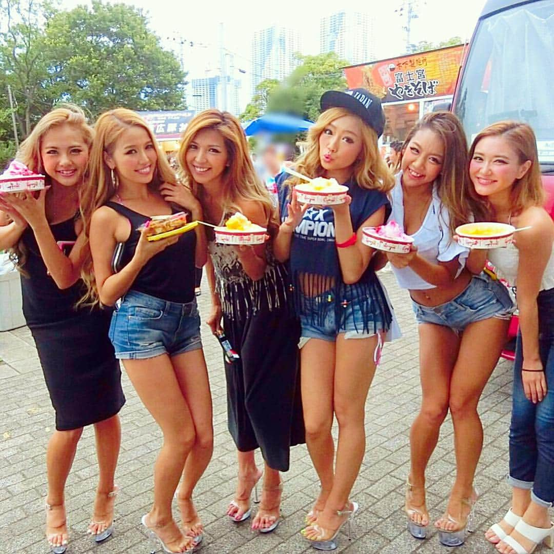 来夏さんのインスタグラム写真 - (来夏Instagram)「#girls 🍧🍉🍍🎐🌞👒 こないだのTOKYO ALLMIX FESTIVALでカキ氷求めに…ペロリ😋 #cyberjapandancers #cyberjapan#サイバージャパン #TOKYOALLMIXFESTIVAL  #TAF#fes#EDM #カキ氷#summer」8月24日 20時01分 - rairairaika