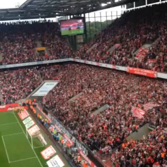 フレデリク・ソーレンセンのインスタグラム：「Derbysieg!! Wichtig Tor @anthonymodeste27 👍🏻🔝⚽️」