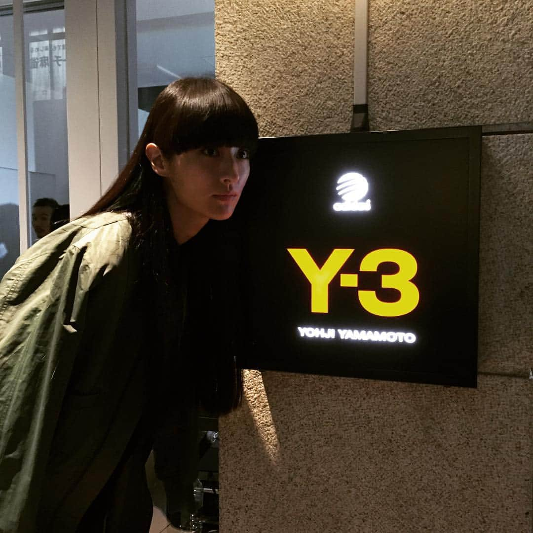 シシド・カフカさんのインスタグラム写真 - (シシド・カフカInstagram)「本日 Y-3 FUKUOKA 少し暴れて参ります。」9月21日 19時35分 - shishido_kavka