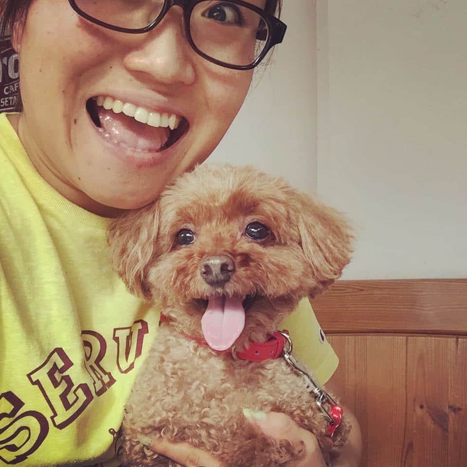 キンタロー。さんのインスタグラム写真 - (キンタロー。Instagram)「シルバーウィークと言うナウな行事にどうしてものりたくて、 愛犬とカフェきちゃいました(((o(*▽*)o))) #ドックカフェ #ぼっち #ひたすら愛犬の写真とった #回りの目が少し気になる #嬉しそう」9月21日 18時10分 - kintalo_
