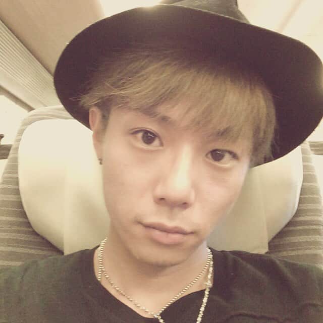 五十嵐麻朝さんのインスタグラム写真 - (五十嵐麻朝Instagram)「#新青森から #新幹線乗りまして #仙台までは #指定席 #そのあとは #立ち席 #つらい #座席が恋しい #旅のご利用は計画的に」9月23日 16時30分 - maasa_igarashi