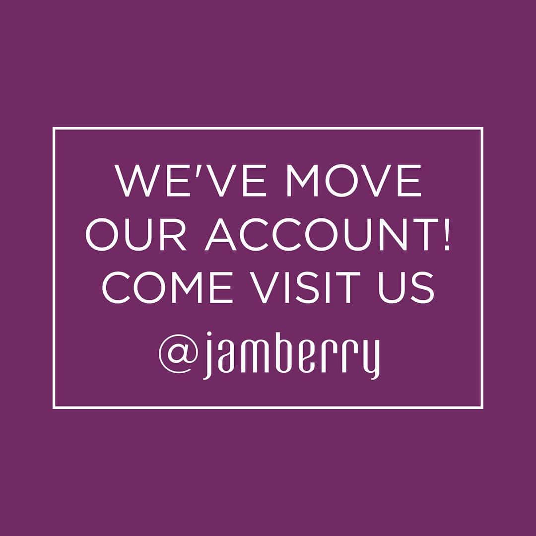 Jamberryさんのインスタグラム写真 - (JamberryInstagram)「Come visit us on our official Jamberry account: @jamberry 👈🏼 #Jamberry」9月3日 5時13分 - jamberrynails