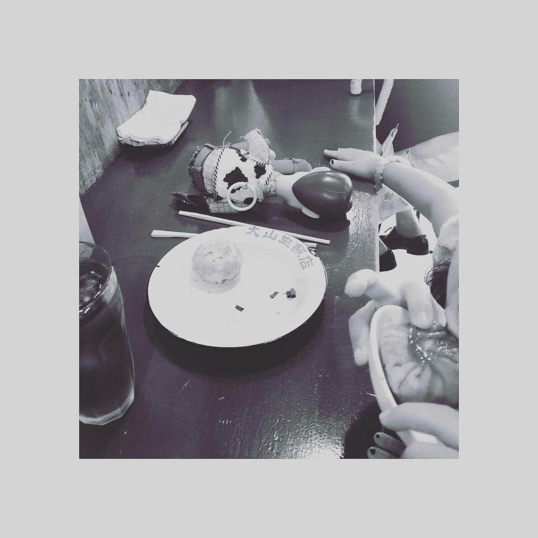 長谷川京子さんのインスタグラム写真 - (長谷川京子Instagram)「焼き小籠包。 美味しくて、ウッディは放置され....」9月3日 15時58分 - kyoko.hasegawa.722