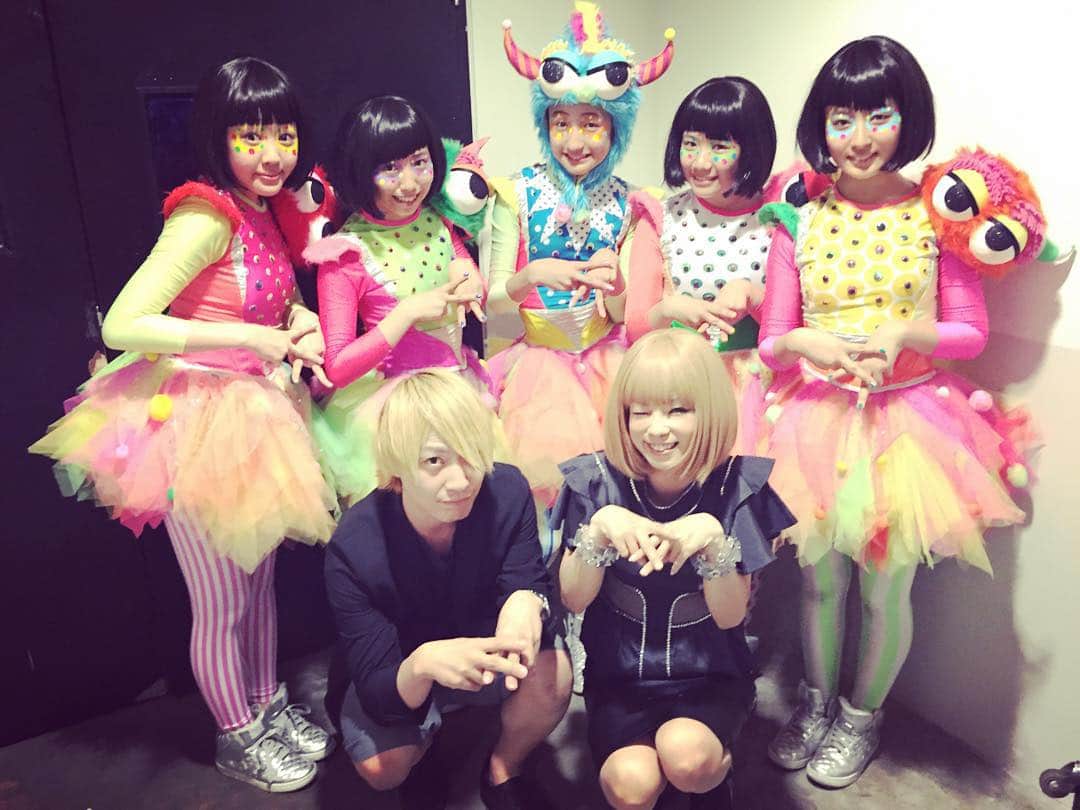 こしじまとしこのインスタグラム：「TEMPURA KIDZちゃんとCAPSULEちゃん🍤」