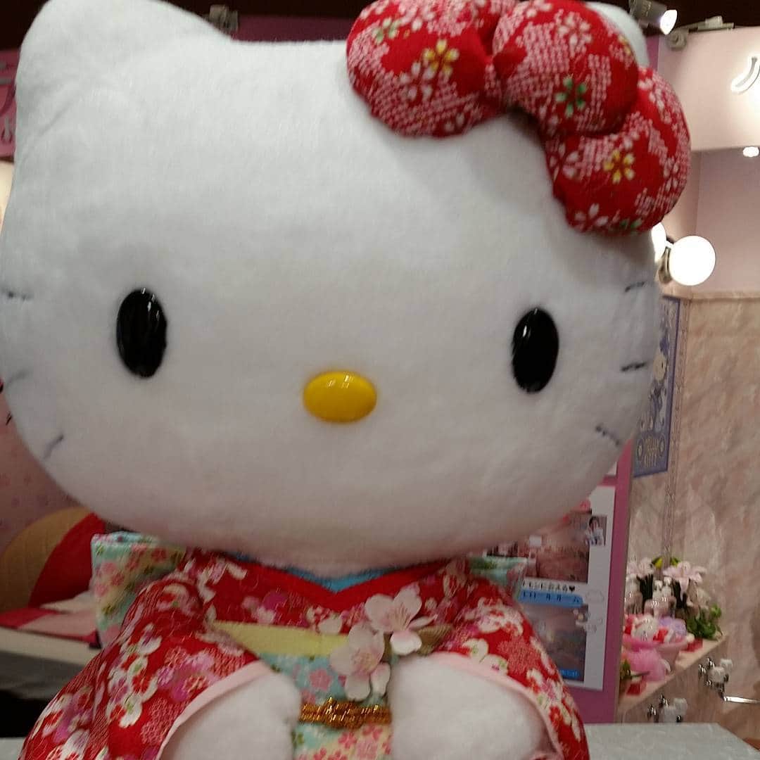 はるな愛さんのインスタグラム写真 - (はるな愛Instagram)「#LOVE#♥#Kitty」9月8日 22時32分 - aiharuna_official