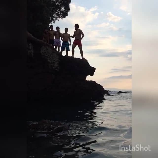 國場翼のインスタグラム：「昨日の余韻に浸る 引きずるタイプww #鹿児島#荒平海岸」