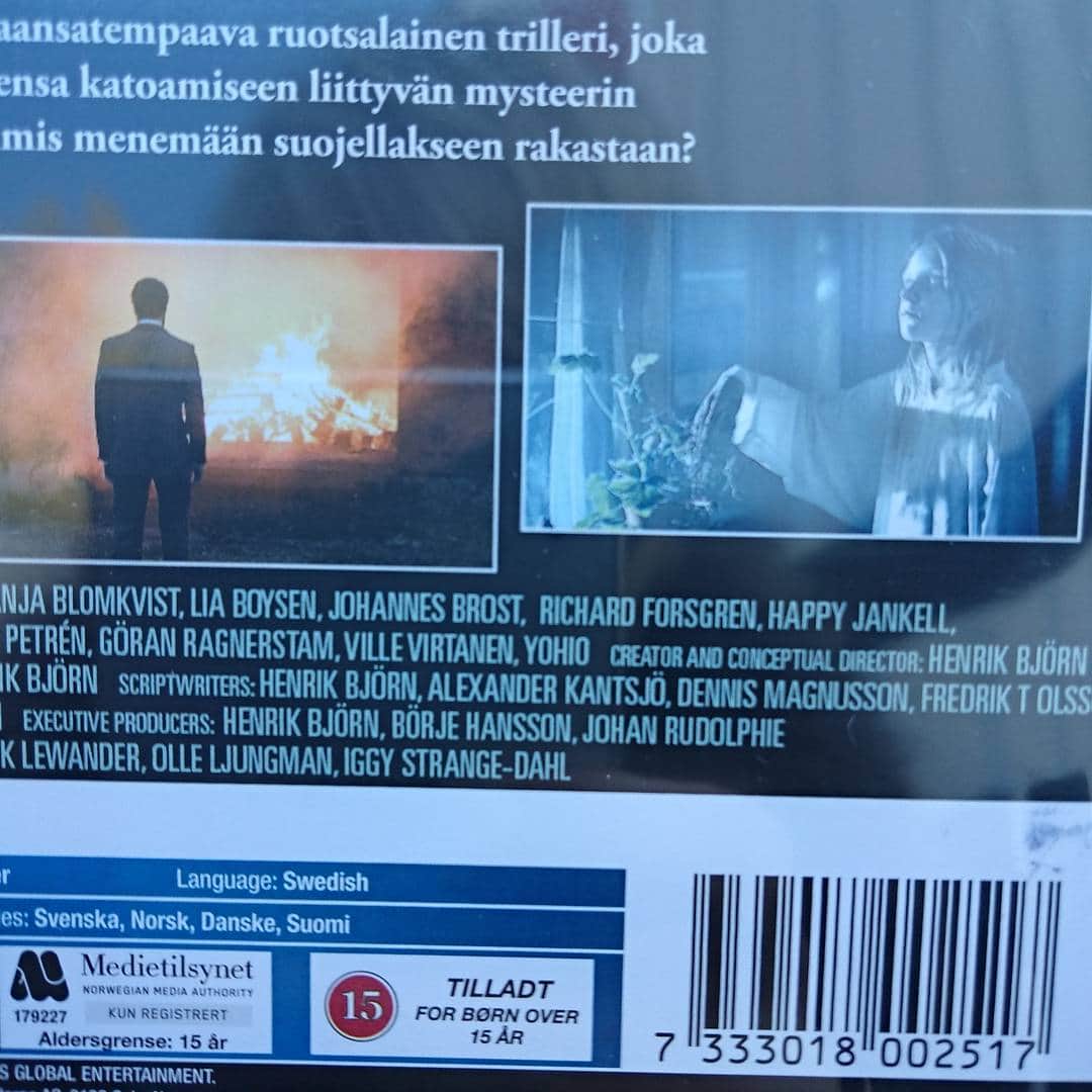 YOHIOさんのインスタグラム写真 - (YOHIOInstagram)「It's very cool to see your name on a DVD cover for the first time. @jordskott #YOHIO #Jordskott #drama #tvseries #actor #ドラマ #俳優」9月11日 0時04分 - yohio