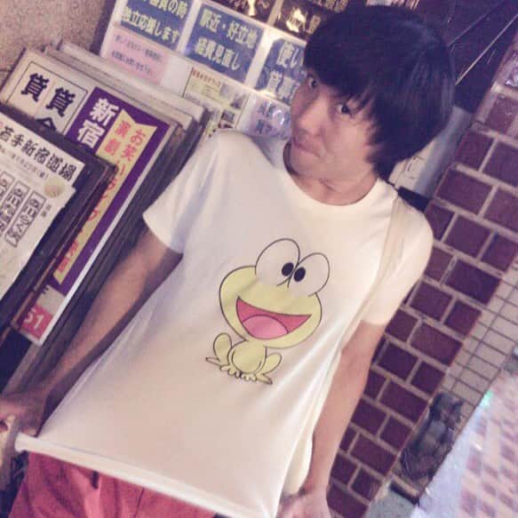 時椿サスケさんのインスタグラム写真 - (時椿サスケInstagram)「本日はライブだったなり。楽しゅうございました☆  #ライジングオレンジ #マセキ #ぴょん吉〜 #新宿夜の街 #日テレで2600円でぴょん吉Tシャツかったのにこのまえ別の店で1500円で売ってた #雨止んだ」9月11日 2時05分 - zashiki_sasuke