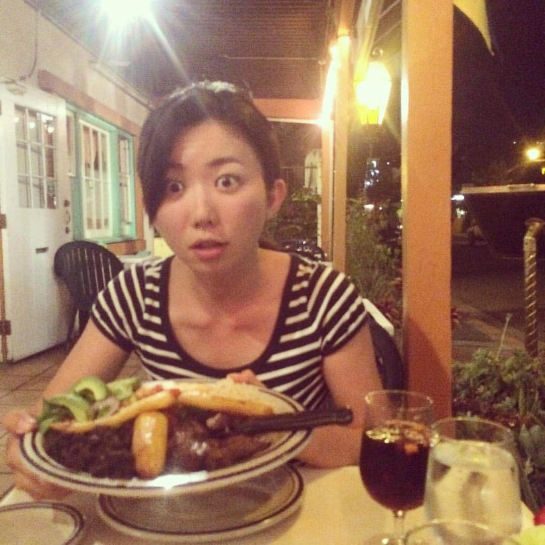 吉田沙織のインスタグラム：「え！ホークスマジック2 ⁉︎ ぎゃー強い！  #ビールかけだぁ♪ #萌たむの出番かな(⍢)？にやり #鼻水なのかよだれなのかビールなのかなんなのかわからなかったなあ」
