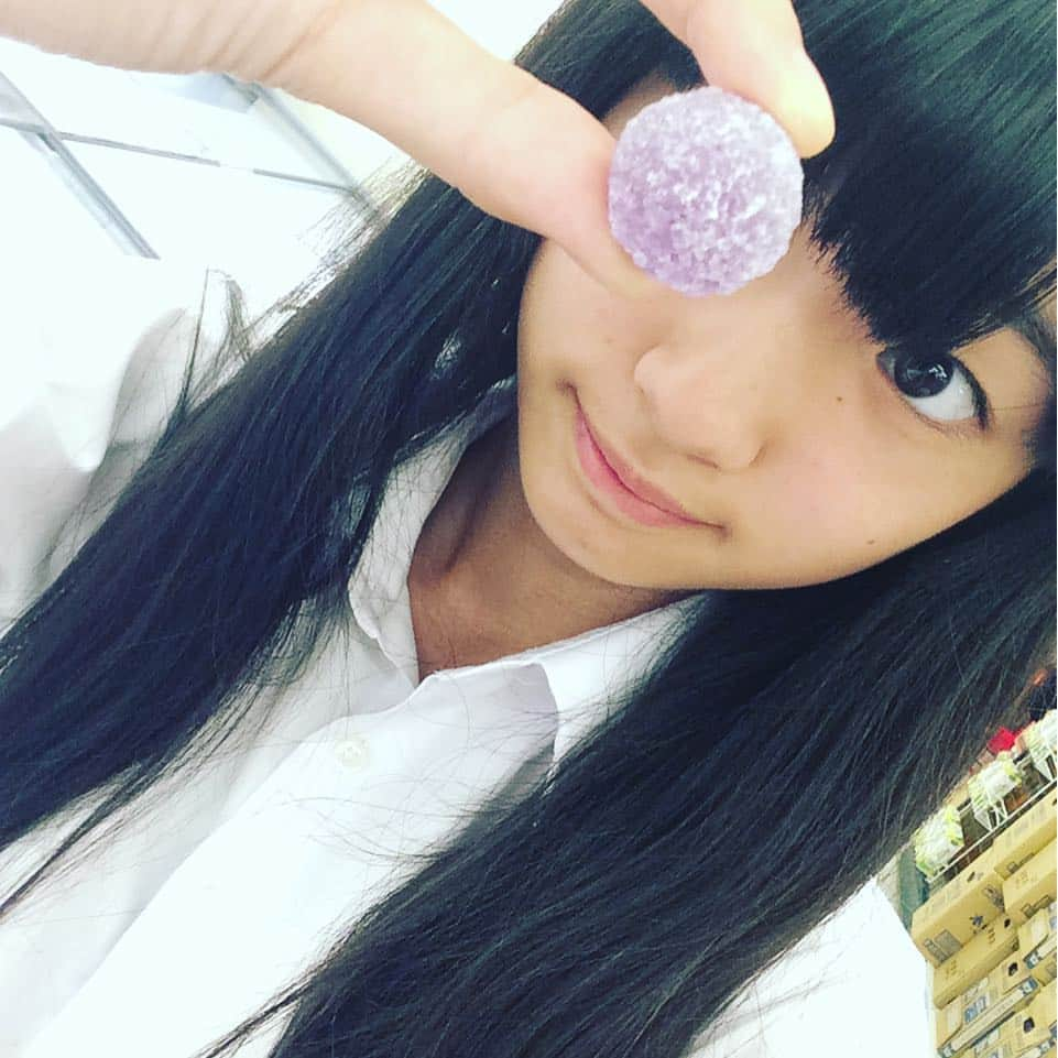 星名はるさんのインスタグラム写真 - (星名はるInstagram)「お菓子屋さんでかった、BIGあめだよ！ 旨味〜😍」9月16日 20時54分 - hoshinaharu0106