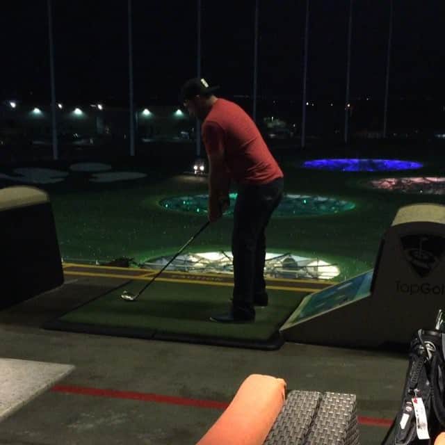 のインスタグラム：「Top golf with the boys」