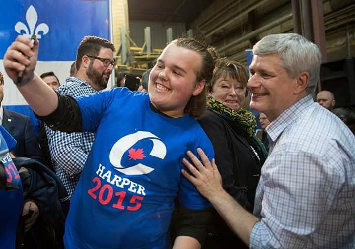 スティーヴン・ハーパーさんのインスタグラム写真 - (スティーヴン・ハーパーInstagram)「Had a great evening in Thetford Mines this week. Our Conservative Party has a low-tax, balanced budget plan to protect our fragile economy and create 1.3 million more good, Canadian jobs.  People here are voting to protect their paycheques, their benefits, and our economy. Will you be voting Conservative on Monday?」10月17日 21時33分 - stephenharper