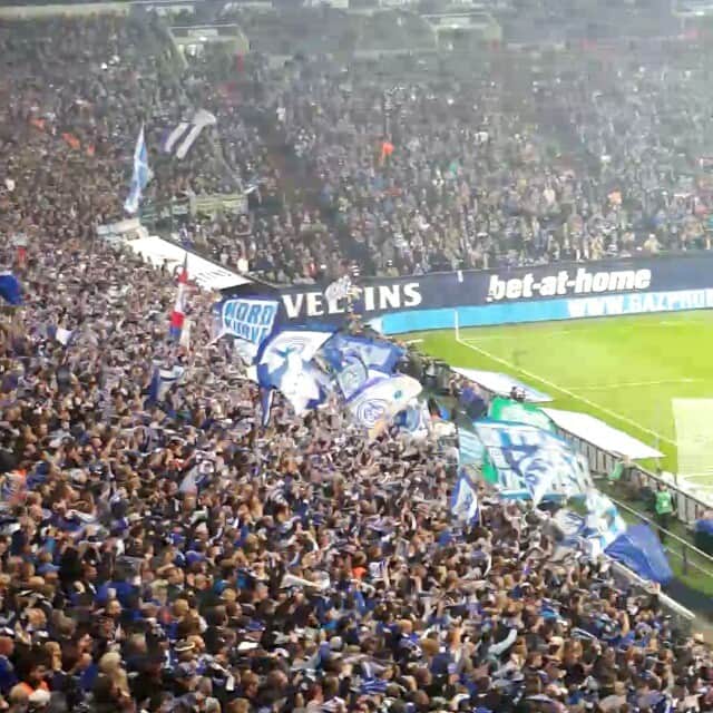 フェリックス・プラッテのインスタグラム：「Wahnsinn 💙 #Gänsehaut」