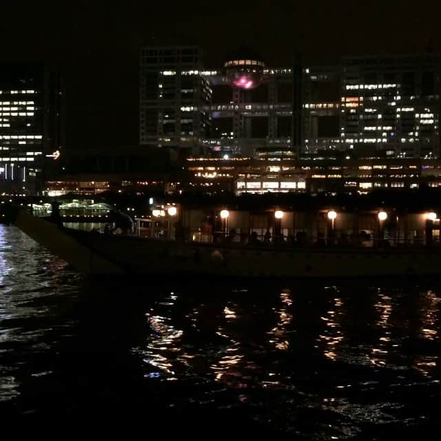 Washoku (和食) Japanese Foodのインスタグラム：「You know Yakata-bune '屋形舟'? There are habit that people have party on the ship in summer season. The ship's name is Yakata-nine. It is very fine! Photo at Tokyo bay http://washokuculture.com #japan #japanesefood #washoku #weird #yakatabune #tokyo bay #monja #屋形船 #もんじゃ焼き」
