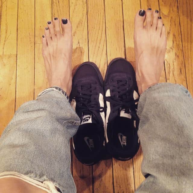 山田義孝さんのインスタグラム写真 - (山田義孝Instagram)「久しぶりのナイキスニーカー👽 #足の指の長さが宇宙人と言われる」9月27日 15時41分 - yamadayositaka