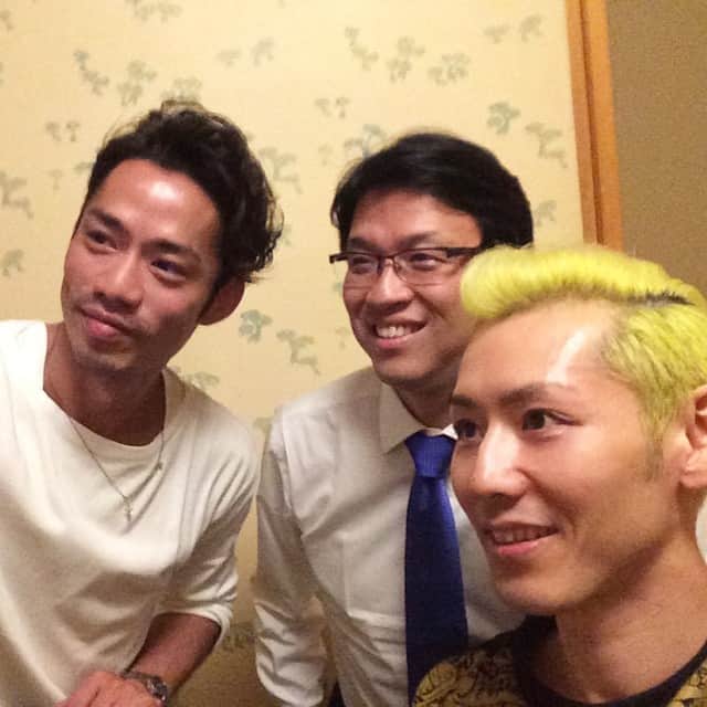 小林尊のインスタグラム：「#Selfie with #HiromichiMizuno &  #DaisukeTakahashi  CIO of #GPIF #FigureSkater  帰国前の #水野弘道 さん。  #レストラン日本 #Selfietime #Reunion #国連総会から  #政治からスポーツまで #年金積立金管理運用独立行政法人」