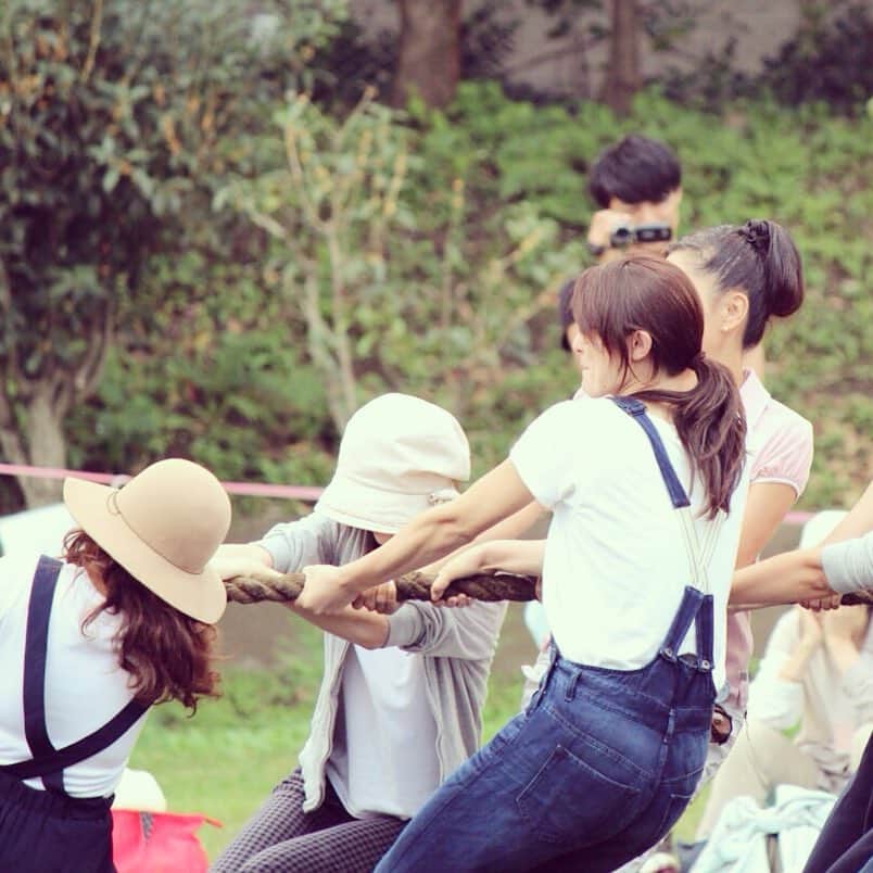 のインスタグラム：「息子の運動会！ 気合を入れて綱引き頑張りました😂結果は勝利✌️ #運動会 #綱引き」