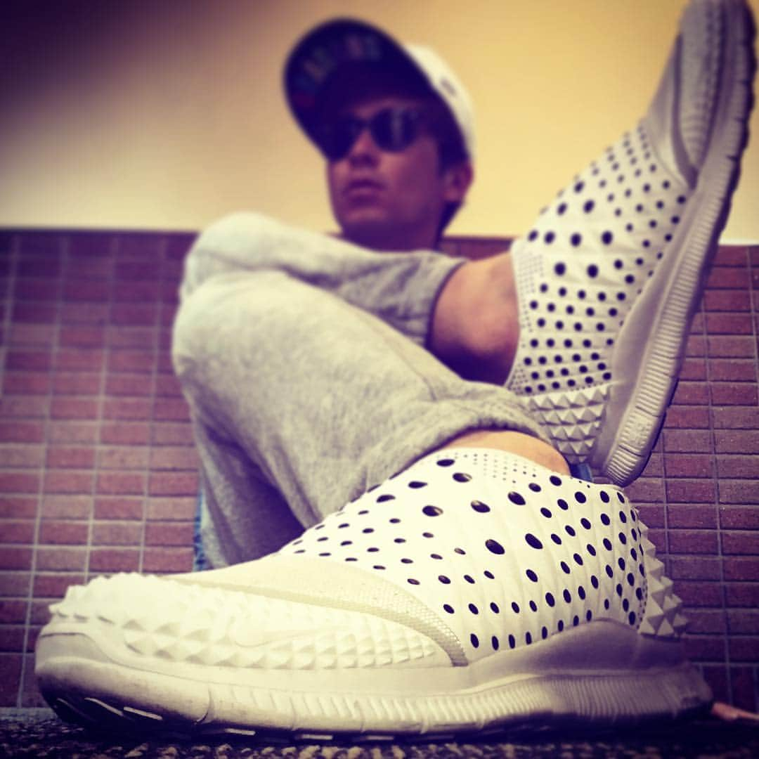 藤森慎吾さんのインスタグラム写真 - (藤森慎吾Instagram)「とげとげかっこうぃーね！  #nike #nikefreeorbitsp2  #キモ撮り #チャラクローゼット」10月2日 15時56分 - fujimori_shingo0317