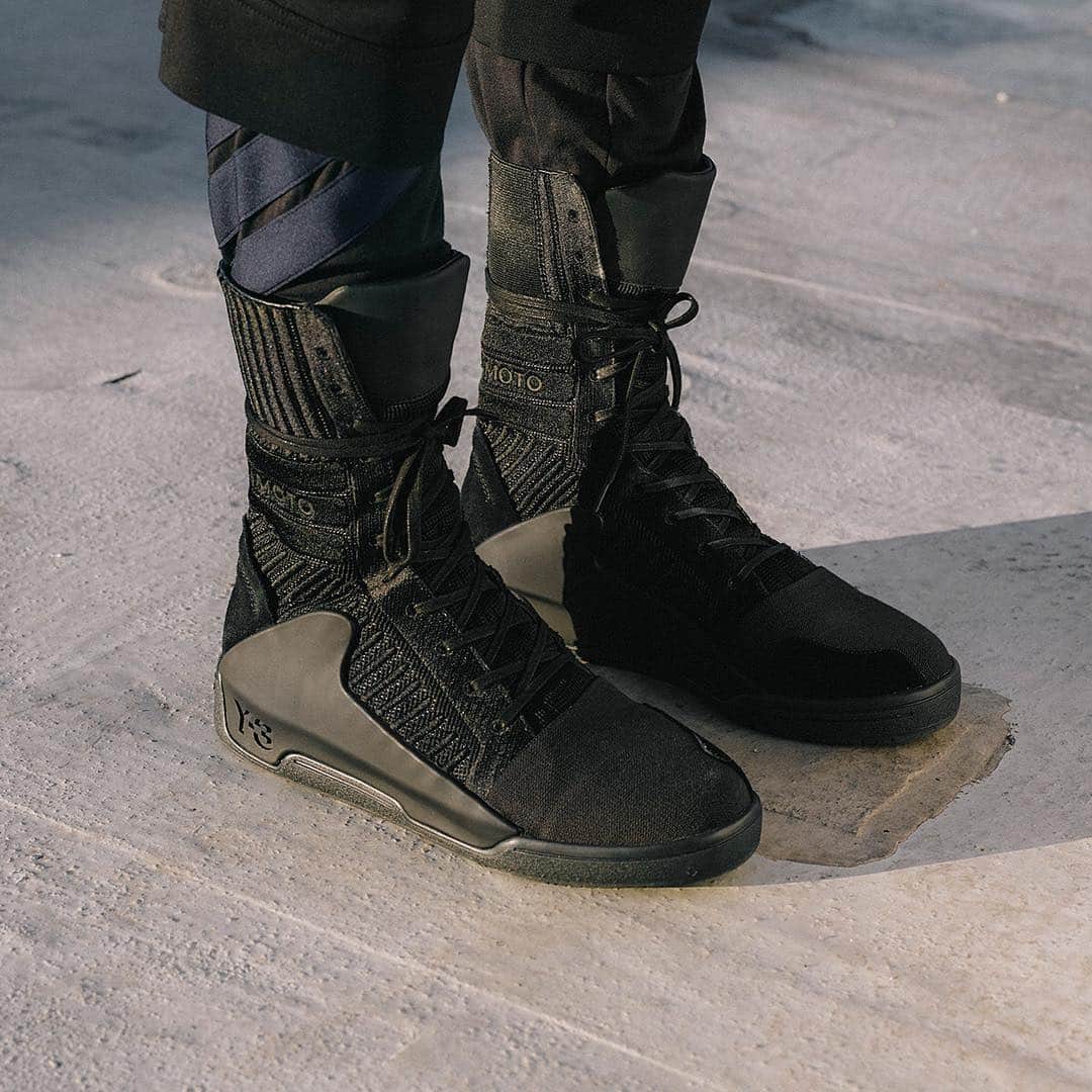 ワイスリーのインスタグラム：「Take off in the Y-3 A/W 15-16 Hayworth Guard. Available in retail and online on y-3.com #adidas #y3」
