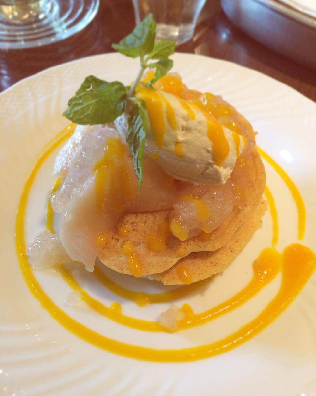 ソニン クッキングさんのインスタグラム写真 - (ソニン クッキングInstagram)「Had the pancakes which is Me and CHAYA, popular Macrobiotic restaurant in Japan, collaboration. #Vegan#GlutenFree#Macrobiotic#NoRefinedSugar#TransFatFree#Pancakes #ビーガン#グルテンフリー#マクロビオティック#マクロビ#パンケーキ#卵不使用#乳製品不使用#小麦粉不使用#精製砂糖不使用#スーパーフード #チャヤマクロビ三店舗にて7日まで #チャヤマクロビ新宿店」10月4日 16時16分 - sonim_ckbk