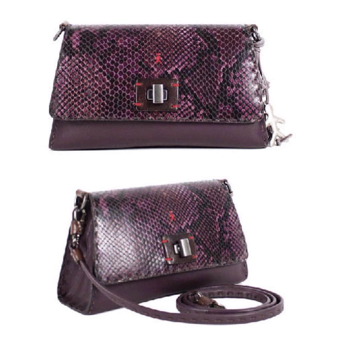 エンリーベグリンのインスタグラム：「#bagoftheday : Tiffany Micro bag.  A precious pochette, with printed python flap , detachable shoulder strap , hand made in Italy.  #musthave #henrybeguelin」