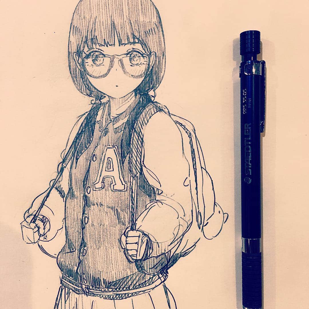 みつまよのインスタグラム：「休憩〜リハビリ中。もうすっかり秋ですね〜 #illustration #doodle #drawing #otaku #manga #イラスト #絵 #落書き #アナログ」