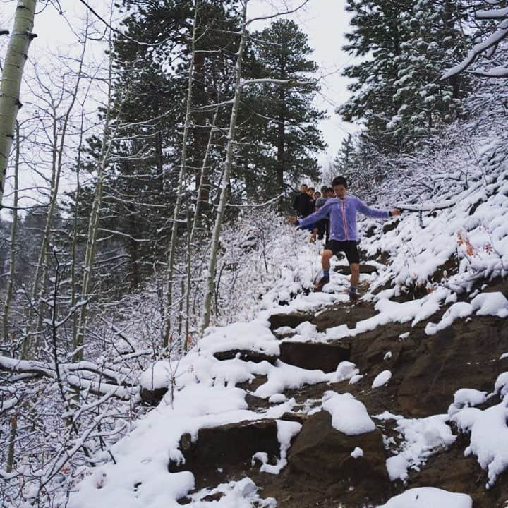 Montrailさんのインスタグラム写真 - (MontrailInstagram)「Montrail Ambassador, Simon Kearns, testing the FluidFlex ST in some fresh snow. No traction concerns here! #fluidflexst #trailshoes #trailrunning #montrailambassador」11月10日 11時10分 - montrailoriginal