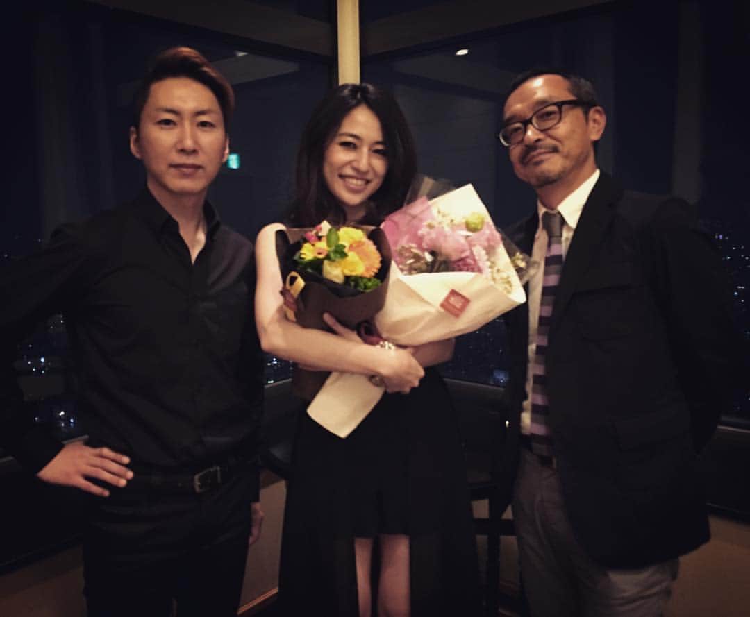Myeのインスタグラム：「札幌ありがとう‼︎‼︎ 札幌の街、人、大好きです‼︎‼︎ 今日お越しいただいた皆様、楽しんでいただけましたか？ 私は最高でした‼︎ 本当に幸せでした‼︎ また会える日まで^ ^  あのことは、みんなにはナイショですよ❤︎」