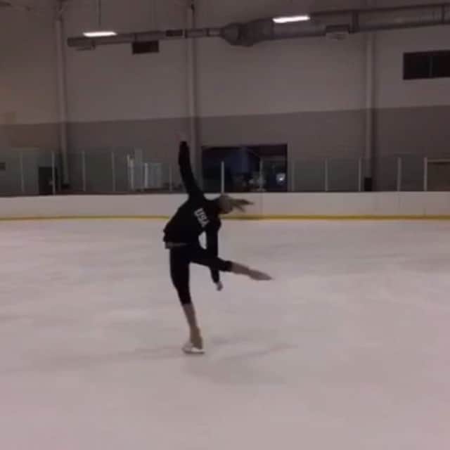 Paige Rydbergのインスタグラム：「🌀⏪rewind🤘🏼 video credz to the one and only........ @eleanorcrabill」