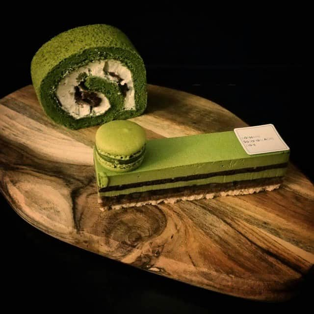 Pâtisserie Sadaharu AOKI Parisのインスタグラム：「Merci 👌  Regram from @minicrobe -  Dessert de ce soir. Ça plaît beaucoup à @klow95 !」