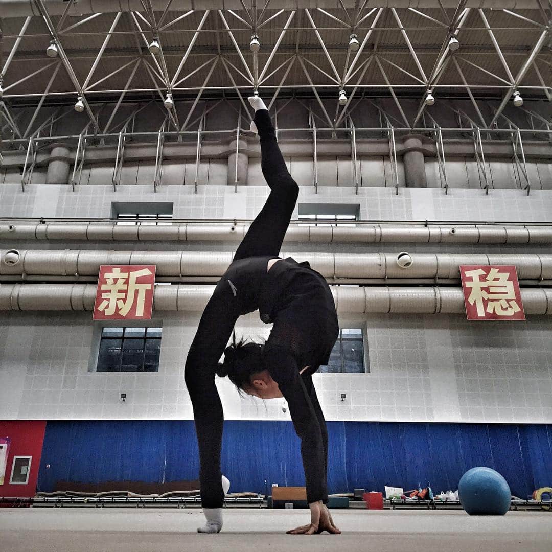 シュー・シャオのインスタグラム：「The most beautiful sports！#Rhythmic# #GYMNASTIK#」
