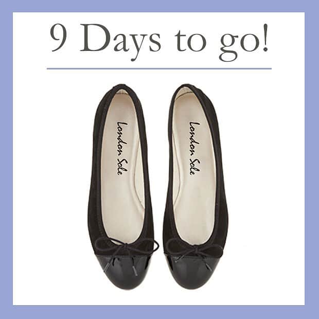 ロンドンソールさんのインスタグラム写真 - (ロンドンソールInstagram)「9 days to go!!! Revealing our second style that will be available to buy on www.londonsole.com Our Simple black nubuck with patent toe cap ballet pump #9DaysToGo #londonsole #relaunch #comingsoon」10月25日 1時00分 - londonsole