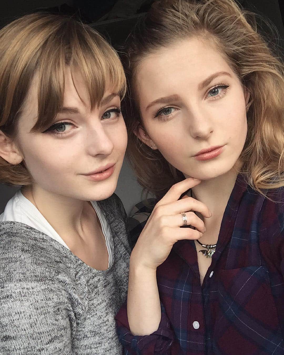 Ella Freyaのインスタグラム：「❤️❤️ @saskiax7  twins reunited ..」