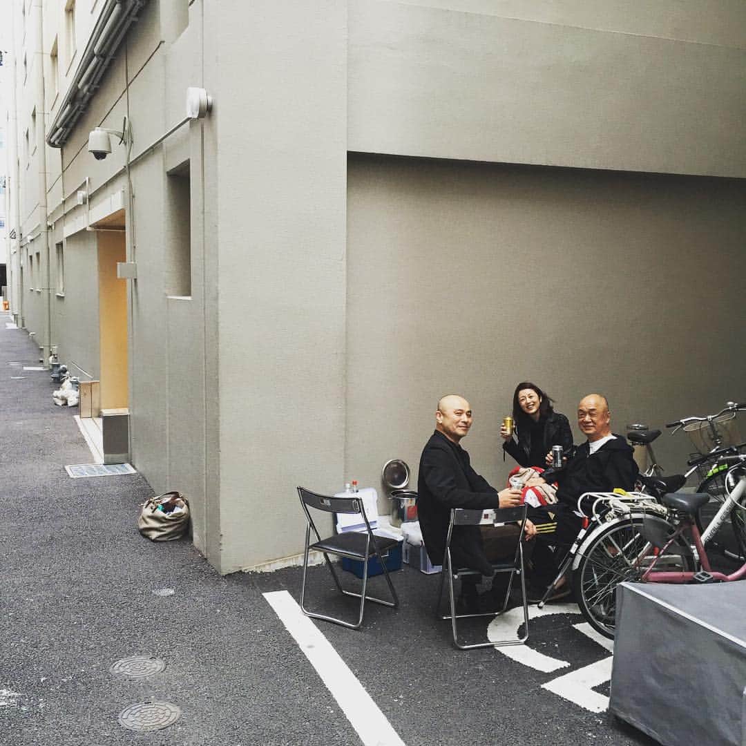 高岡早紀 さんのインスタグラム写真 - (高岡早紀 Instagram)「終演後、こんな感じでお疲れ様‼︎」11月2日 2時16分 - saki_takaoka