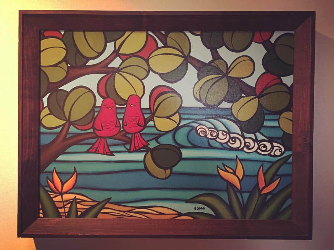 城田優さんのインスタグラム写真 - (城田優Instagram)「うちの壁は、常に南国  #ハワイで買った絵  #癒しですな #我が家のお気に入りシリーズ」11月2日 16時00分 - yu_shirota