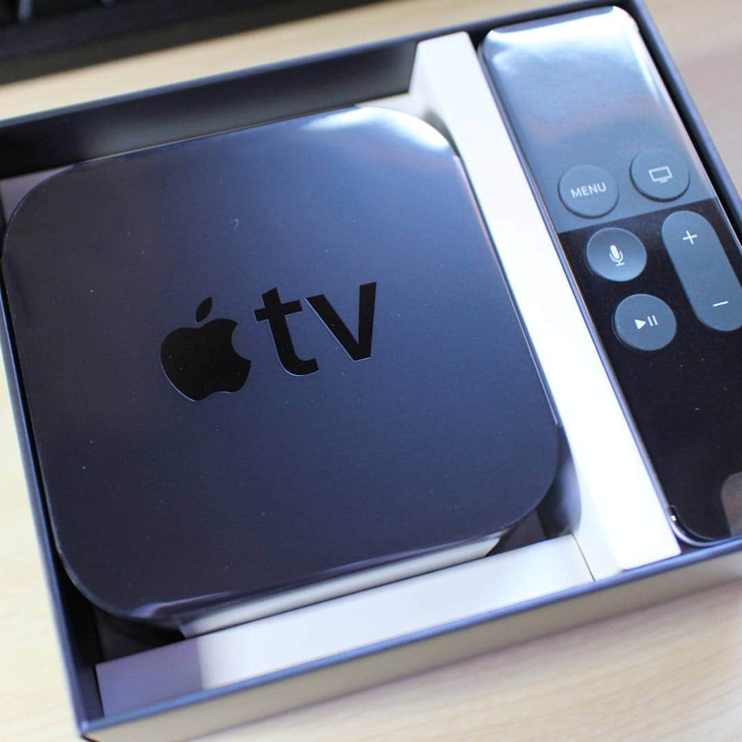 SNOWSTEEZ編集部のインスタグラム：「届きましたー！ #AppleTV #激しく衝動買い」