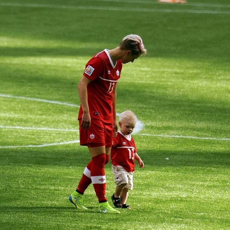 ソフィー・シュミットさんのインスタグラム写真 - (ソフィー・シュミットInstagram)「Today is the day 🇨🇦 vs 🇦🇺 would have been played in BC Place 🏟️. (My 200th cap potentially!!!) ... To be honest, I'm a bit emotional thinking about it. I LOVE playing in Canada in front of our fans! It's the best feeling. It is also special to play infront of family and friends! Home is home. I know that we are all hurting in our own ways right now and I want to say that I'm thinking of you Canada. I'm away. Away from family. Away from friends. Away from my other family (#CanWNT). Away from the game I love. .. but know that my little heart is flying around to everyone and giving you a big hug! ... Here are some memories through the years of special moments at BC Place playing with and for Team Canada. ... Every game that I get to wear the Canada jersey is an honour and a privilege. ... 🥂 To what could have been 200 Stay safe everyone!!!」4月15日 9時52分 - sophieschmidt13