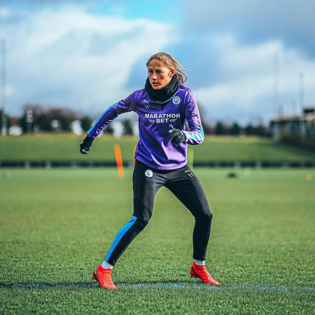 マンチェスター・シティFCさんのインスタグラム写真 - (マンチェスター・シティFCInstagram)「Two more years of @janinebeckie4 🙌⠀ ⠀ #ManCity」4月15日 2時04分 - mancity