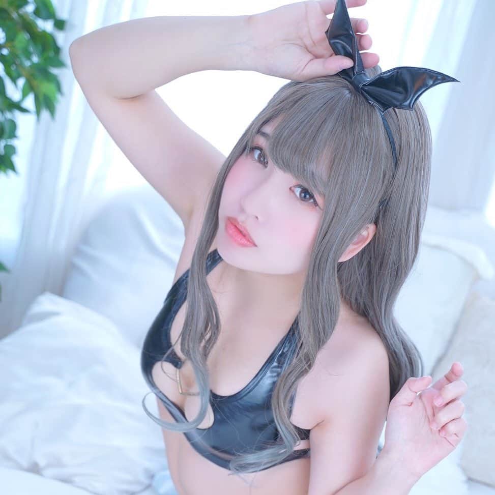 りこたんのインスタグラム：「最近この時間に起きちゃう…😂 . . #cosplay #cosplayer #cosplaygirl #cosplayphoto #succubus #devil #devilcostume #japanesegirl #japan #asiangirl #lingerie #animegirl #instacosplay #instagravida #角色扮演 #性感內衣 #コスプレ #コスプレイヤー #サキュバス #小悪魔 #撮影会モデル #インスタグラビア」